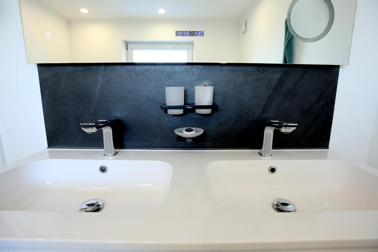 Marias Guest House Eynatten Екстериор снимка